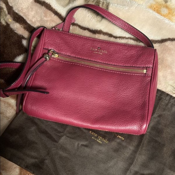 kate spade Handbags - Kate Spade Crossbody